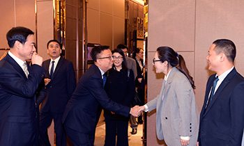 浙江省人大副主任、原金華市委書(shū)記趙光君攜金華企業(yè)家會(huì)見(jiàn)新加坡領(lǐng)事羅德偉